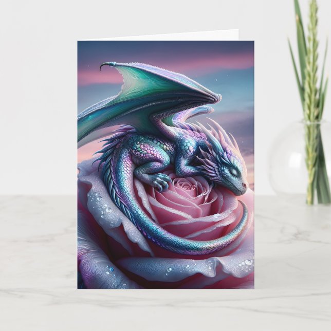 Iridescent Baby Dragon Asleep auf Pink Rose Karte (Vorderseite)