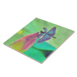 Iridescent Blue Dragonfly auf Wasserlilie Fliese