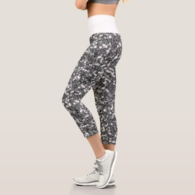 Iridescent Silver Star Glitzer Capri Leggings (Links)