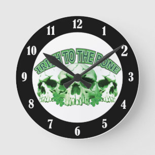Irisch auf den Knochenhals Runde Wanduhr