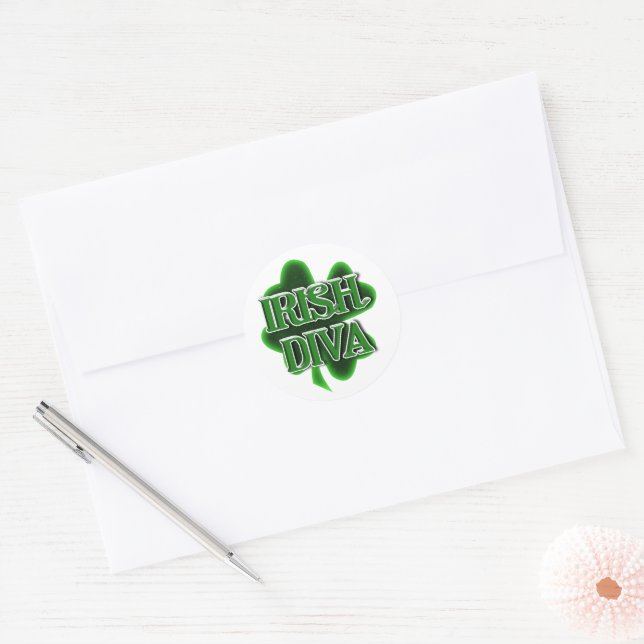 Irische Diva St. Patrick's Day Runder Aufkleber (Umschlag)