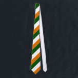 Irische Flaggenfarben in diagonalen Streifen Krawatte<br><div class="desc">Die orangefarbenen, grünen und weißen Fahnen der irischen Flagge sind in diagonalen Streifen auf dieser patriotischen irischen Krawatte dargestellt. Dies ist eine großartige Krawatte, um Ihr irisches Erbe am St. Patrick's Day zu feiern oder um Ihr nationales Erbe bei Sportspielen zu feiern. Zeigen Sie Ihre Farben mit diesen Streifen in...</div>