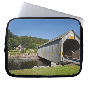 Irische Flussbrücke mit Dach, St. Martins, New Laptopschutzhülle
