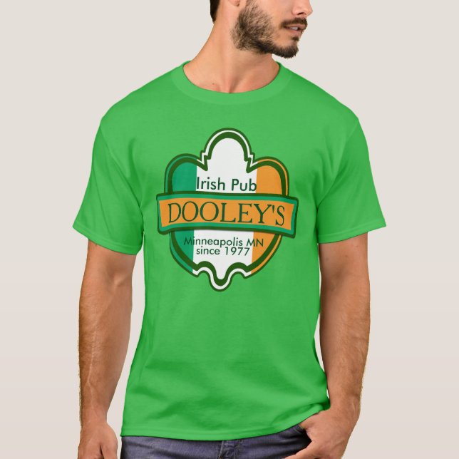 Irische Pub individuell anpassbar T-Shirt (Vorderseite)
