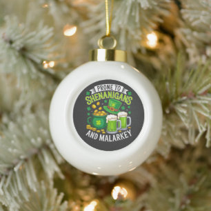 Irischer Gnom St. Patricks Neigt zu Schabernack  Keramik Kugel-Ornament