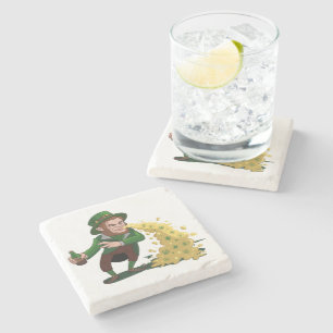 Irischer Leprechaun wirft Lucky Cookies Lustig  Steinuntersetzer
