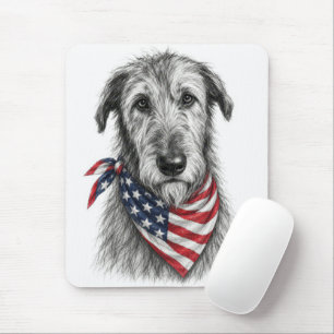 Irischer Wolfshund mit einer amerikanischen Flagge Mousepad