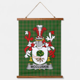 Irisches McCluskie oder McCloskie Wappen Familien Wandteppich Mit Holzrahmen