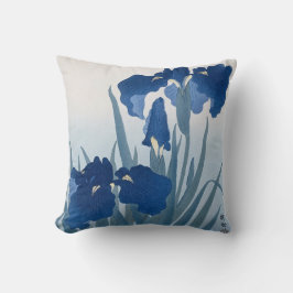 Irises (Dark Blue) von Ohara Koson Kissen