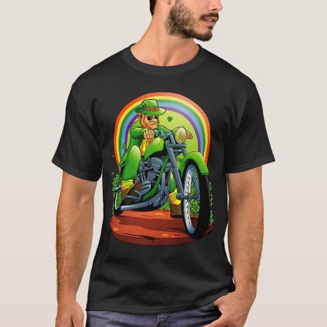Irish Biker Leprechaun Motorrad Men Rainbow Pat T-Shirt (Vorderseite)