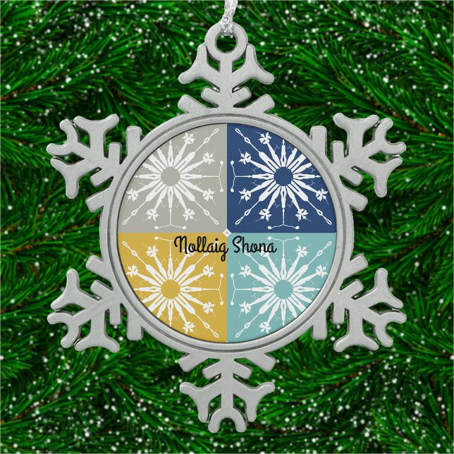 Irish Blue und Gold Schneeflocken Zinn-Ornament (Von Creator hochgeladen)