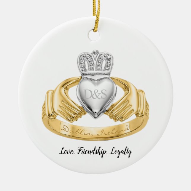 Irish Claddagh Ring Personalisiert Keramik Ornament (Vorne)