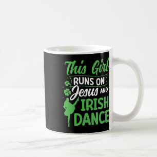 Irish Dancing Dieses Mädchen läuft auf Jesus und I Kaffeetasse