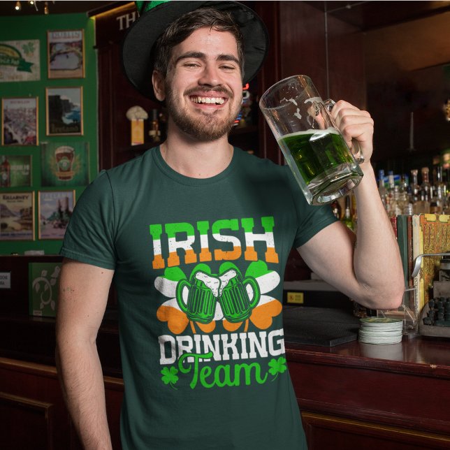 Irish Drinking Team St. Patrick’s Day  T-Shirt (Von Creator hochgeladen)