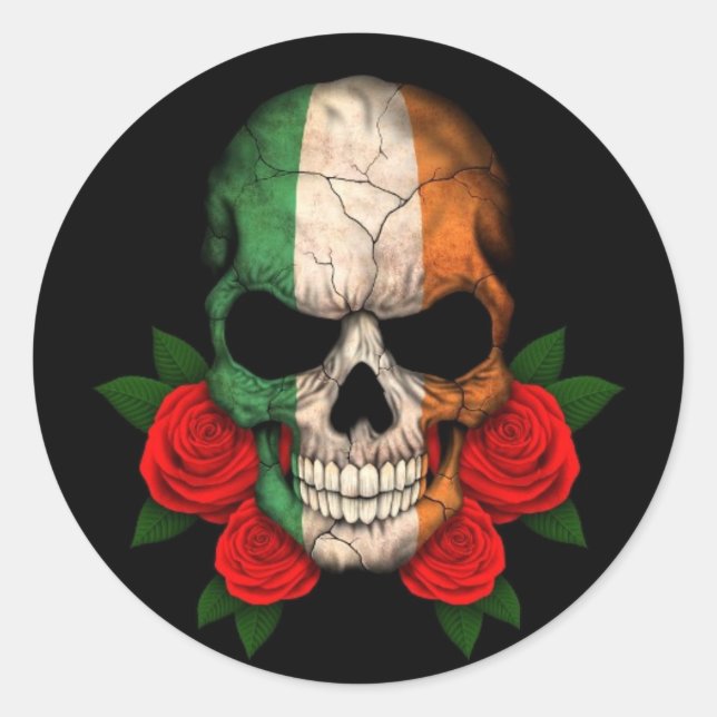 Irish Flag Skull mit Rote Rosen Runder Aufkleber (Vorderseite)