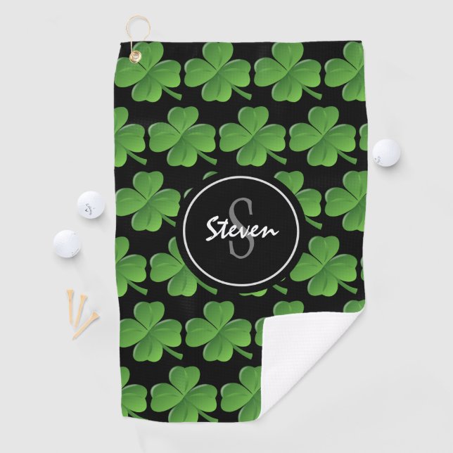 Irish Green Kleeblatts St Patricks Day Monogram Golfhandtuch (Insitu)