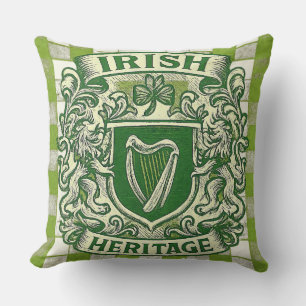 Irish Heritage-Wappen • Vintage St. Patrick’s Day Kissen