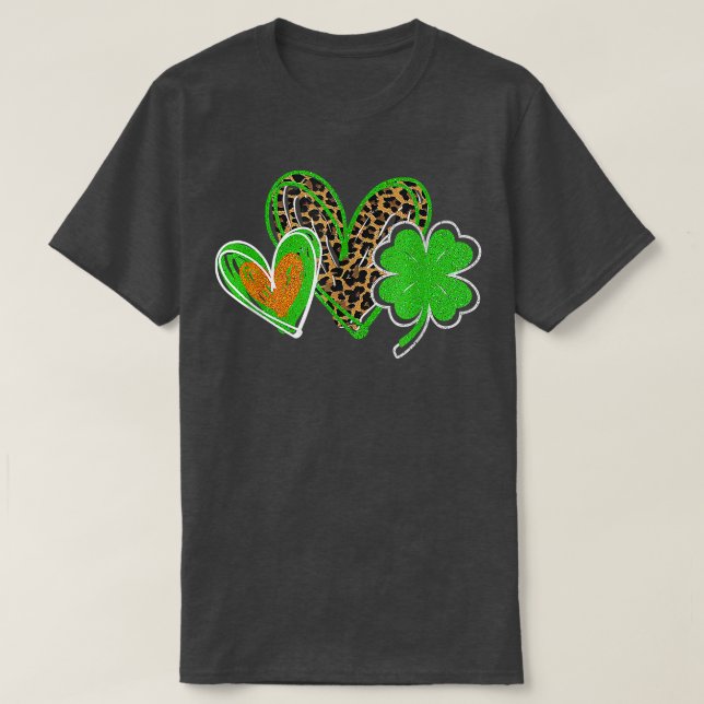 Irish Kleeblatt Hearts Leopard Lucky Happy St  T-Shirt (Design vorne)
