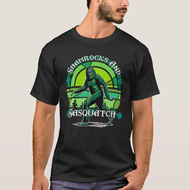 Irish Kleeblatts and Sasquatch St Patrick's Day Lu T-Shirt (Vorderseite)