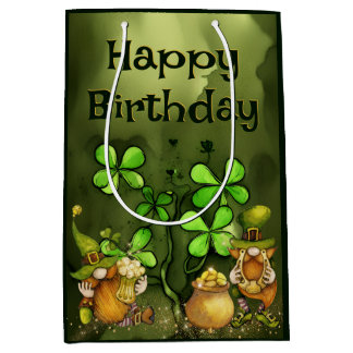 Irish Leprechaun Gnomes and Clovers Happy Birthday Mittlere Geschenktüte