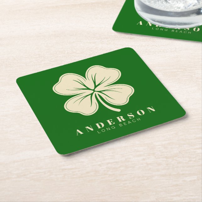 Irish Lucky Vierblättriges Kleeblatt mit dem Namen Rechteckiger Pappuntersetzer (angewinkelt)