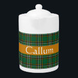 Irish National Tartan Personalisiert<br><div class="desc">Feiern Sie Ihre Liebe von allem, was Irland mit diesem Teekessel mit dem irischen Nationaltartan-Muster. Personalisieren mit Namen oder Begrüßungsnachrichten im mittleren Textbereich</div>