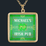 Irish Pub Erstellen Sie Ihre eigenen Personalisier Vergoldete Kette<br><div class="desc">Erstellen Sie mit dieser Vorlage Ihre eigene, benutzerdefinierte irische Pub Zuhause Bar Halskette. Das Design ist wie ein altes, grünes Holz mit Vintagen Schnörkeln in Grün-, Weiß-, Orange- und Goldtönen gestaltet. Es gibt auch fünf Kleeblätter / Kleeblatten in der Gestaltung. Es kann mit Ihrem eigenen Namen, Initialen / Monogramm personalisiert...</div>