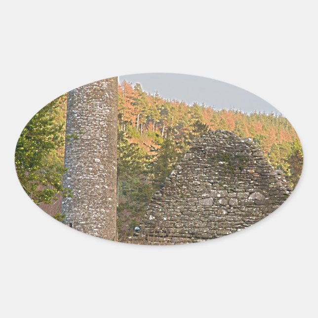 Irish Round Towers Ovaler Aufkleber (Vorderseite)