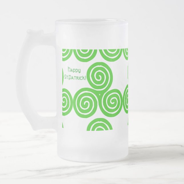 Irish Triskel Happy St Patrick Frosted Mug (Gauche)