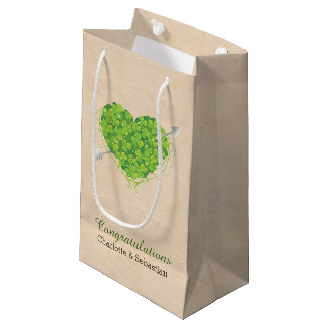Irish Wedding Kleeblatt Heart Kleine Geschenktüte (Vorderseite Schrägansicht)