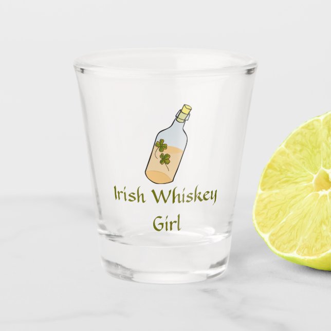 Irish Whiskey Girl Schnapsglas (Vorderseite)
