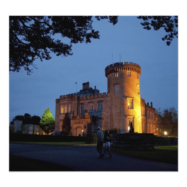 Irland, das Schloss von Dromoland bei Dämmerung, Fotodruck (Vorne)