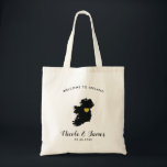 Irland-Hochzeits-Willkommens-Tasche, Schwarzes u. Tragetasche<br><div class="desc">Hochzeitswochenendenwillkommens-Geschenktasche für aus Stadtgäste zu Ihrer Hochzeit heraus,  Bild von Irland,  mit Goldherzen kennzeichnend.  Füllen Sie die Tasche mit Ihren Lieblingsguten sachen.</div>