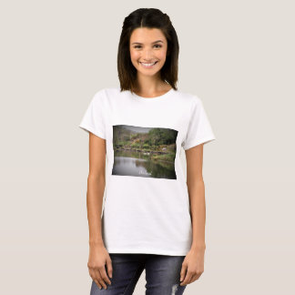 Irland, Landkreis Cork, Lake, Swans, Fotografie T-Shirt