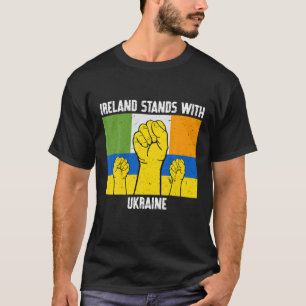 Irland steht unter irischer ukrainischer Flagge T-Shirt