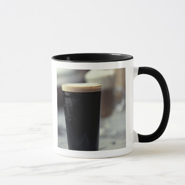 Irland. Stich. Tasse (Rechts)