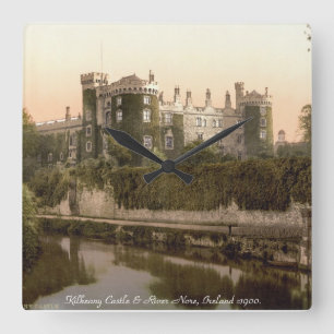 Irland-Wanduhr, mittelalterliches Schloss Quadratische Wanduhr