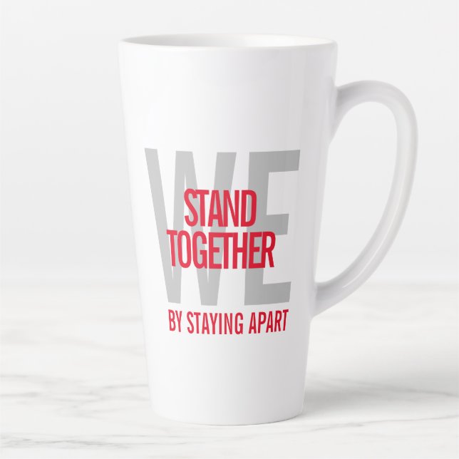 Ironisch stehen wir zusammen, indem wir voneinande milchtasse (Rechts)