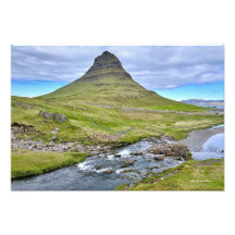Island-Berg mit Wasserfällen