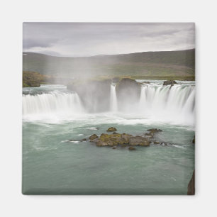 Island. Blick auf die Godafoss-Wasserfälle auf de Magnet