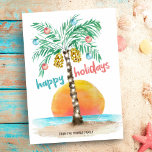 Island Holiday Tropical Beach Palm Weihnachtskarte Feiertagskarte<br><div class="desc">Die flache Weihnachtskarte des tropischen Strandthemes bietet eine Insel in der Sonne mit einer Palme,  die mit Lichtern und Ziern aus der Saite geschmückt ist,  und einen "fröhlichen Urlaub"-Gruß. Kunst von KL Stock</div>