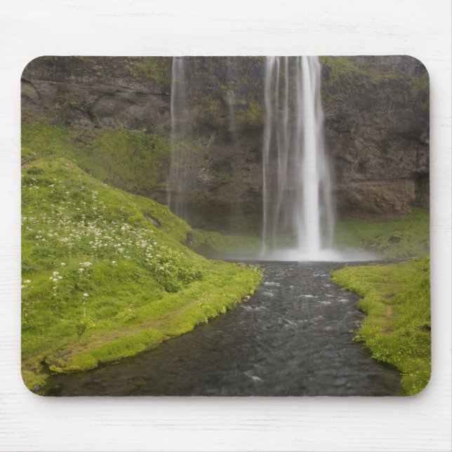 Island. Menschen auf dem Weg hinter Seljalandsfoss Mousepad (Vorne)