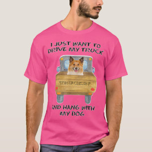 Isländischer Schäferhund fährt LKW  T-Shirt