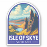 Isle of Skye Scotland Reiseart Vintag Aufkleber<br><div class="desc">Isle of Skye Retro Vektor-Reise-Design. Die Insel Skye,  die mit der schottischen Nordwestküste durch eine Brücke verbunden ist,  ist bekannt für ihre wilden Landschaften,  malerischen Fischerdörfern und mittelalterlichen Burgen.</div>