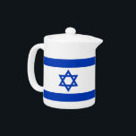 Israelischer Flaggenteapot<br><div class="desc">Mit unserem exquisiten Teekessel unter der Flagge Israels können Sie Ihr Teetrinken erleben! Dieser wunderschön gestaltete Teekessel ist mehr als nur eine Küche, sondern eine Hommage an Israels reichhaltiges kulturelles Erbe. Das auffallende Design zeigt die ikonische israelische Flagge, die es zu einer einzigartigen und sinnvollen Art macht, Ihre Verbindung zur...</div>