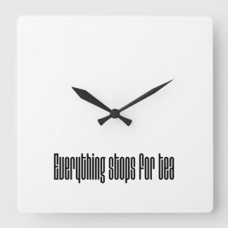 Ist es noch Teezeit? Quadratische Wanduhr
