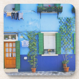 Italien, Burano. Ein farbenfrohes Haus in Burano n Untersetzer