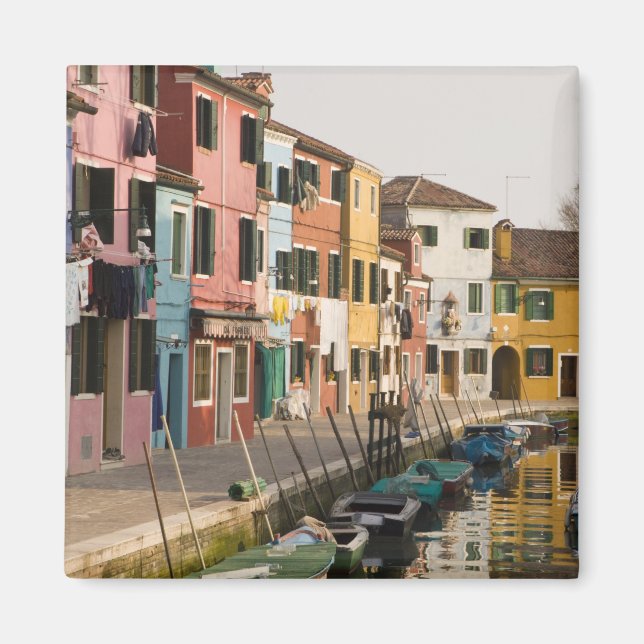 Italien, Burano Farbige Häuser der Linie a Magnet (Vorne)