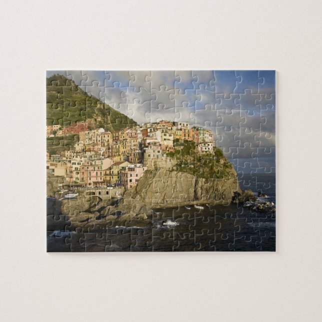 Italien, Cinque Terre, Manarola. Dorf auf der Klip (Horizontal)