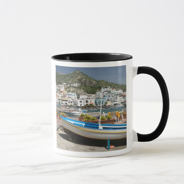 ITALIEN, Kampanien (Bucht von Neapel), Tasse (Rechts)